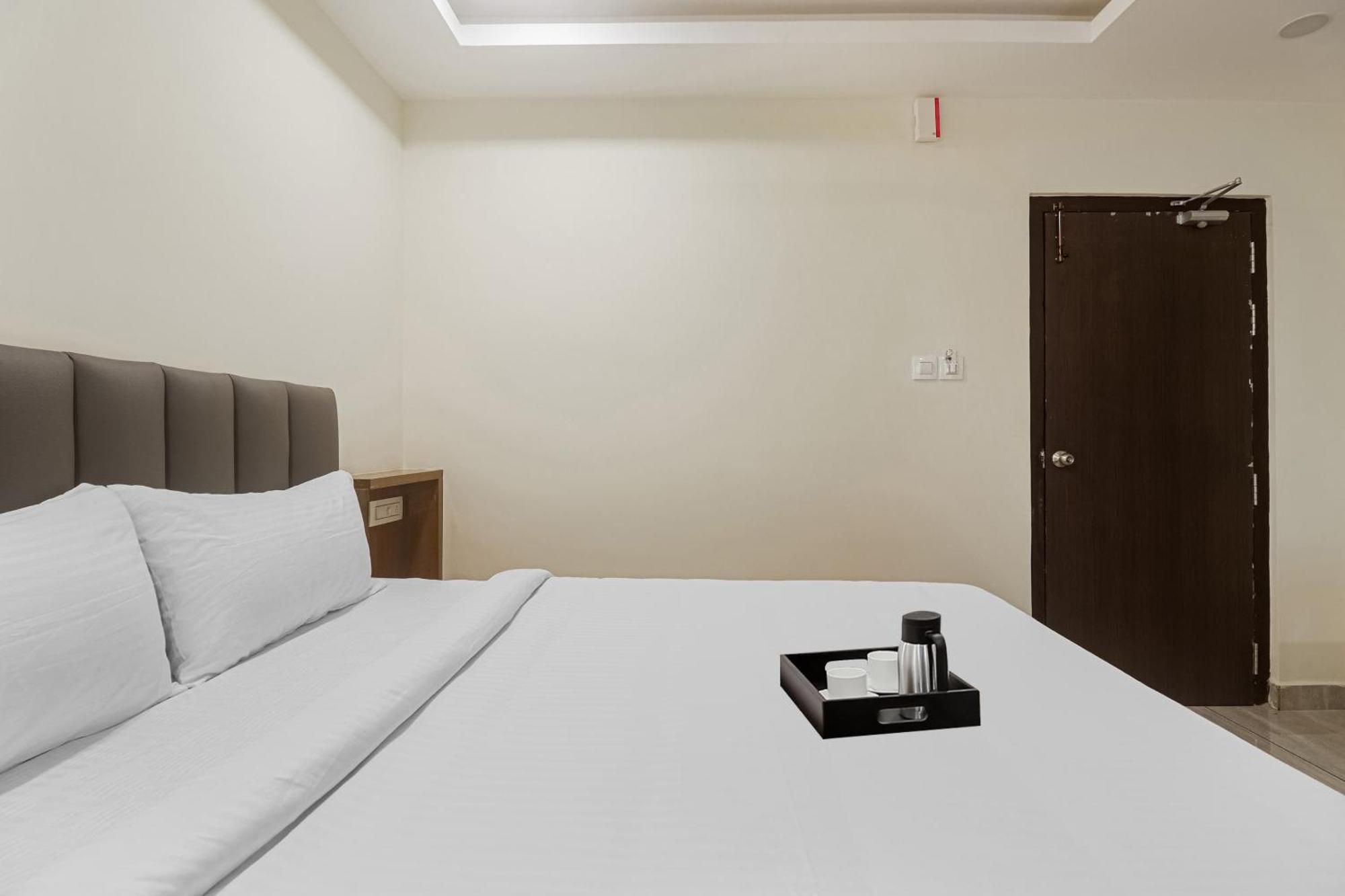 Townhouse Dj Grand Otel Tirupati Dış mekan fotoğraf