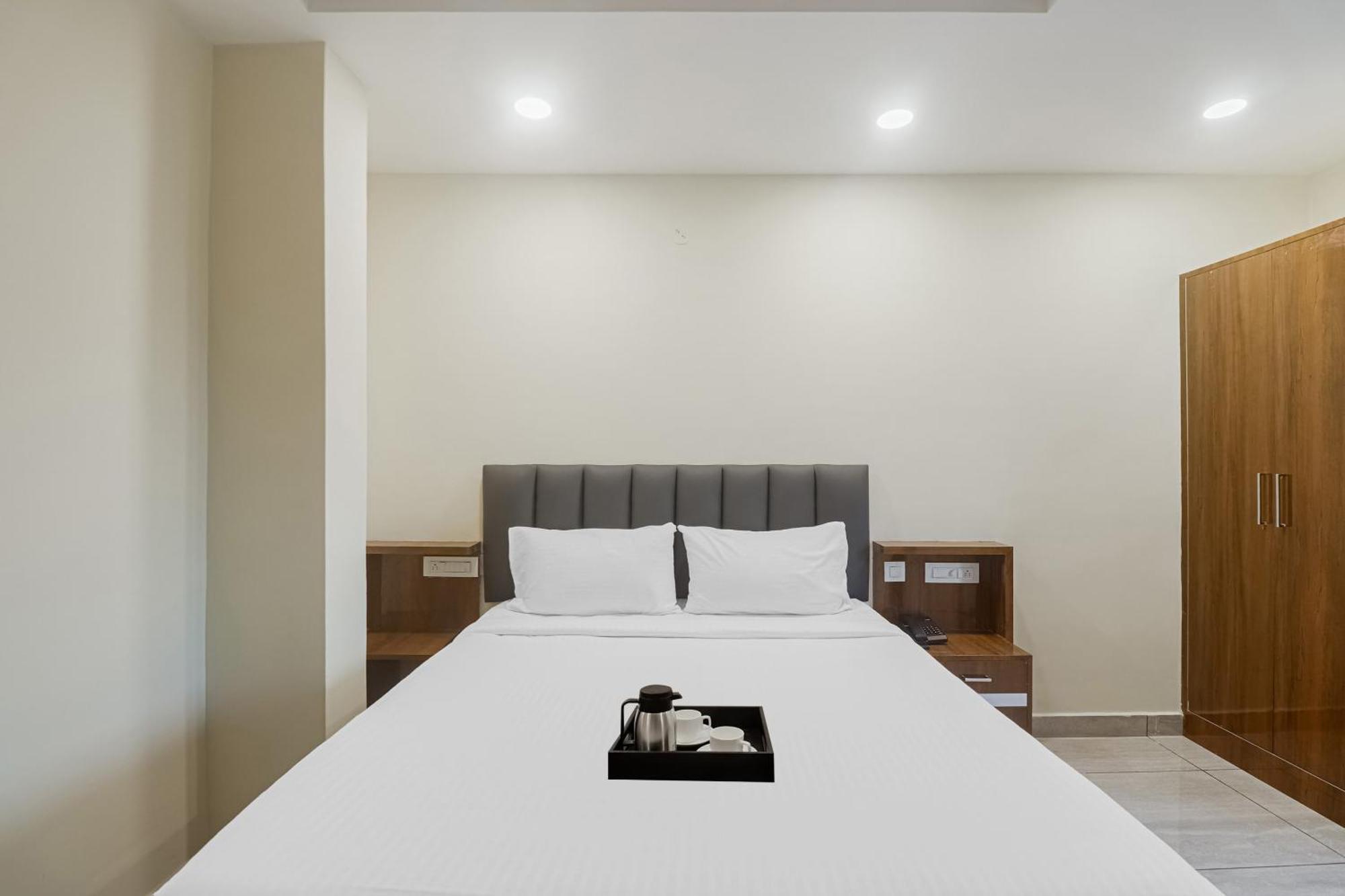Townhouse Dj Grand Otel Tirupati Dış mekan fotoğraf