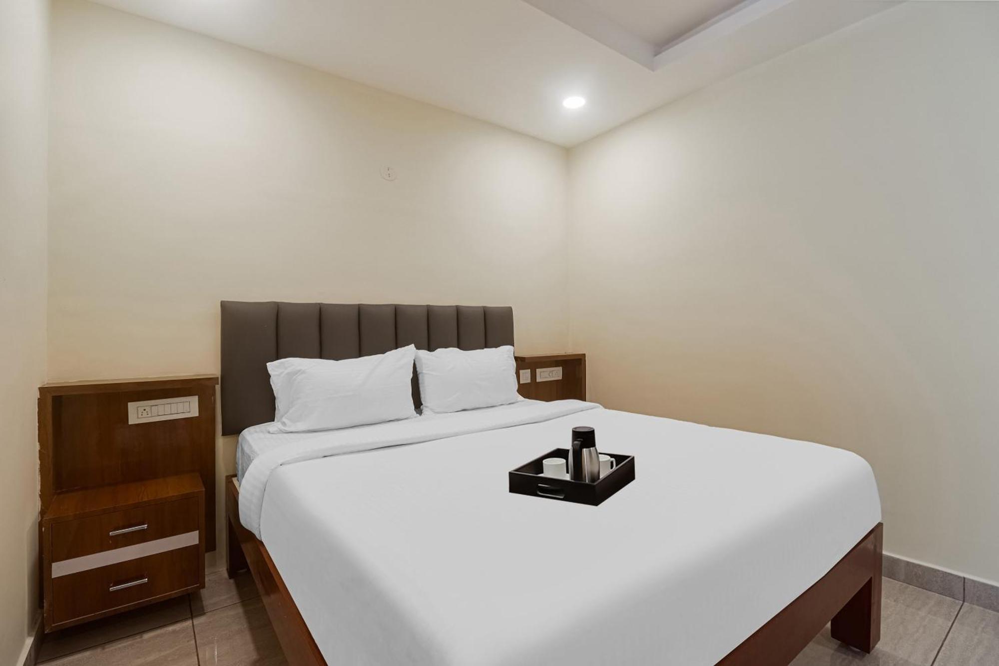 Townhouse Dj Grand Otel Tirupati Dış mekan fotoğraf