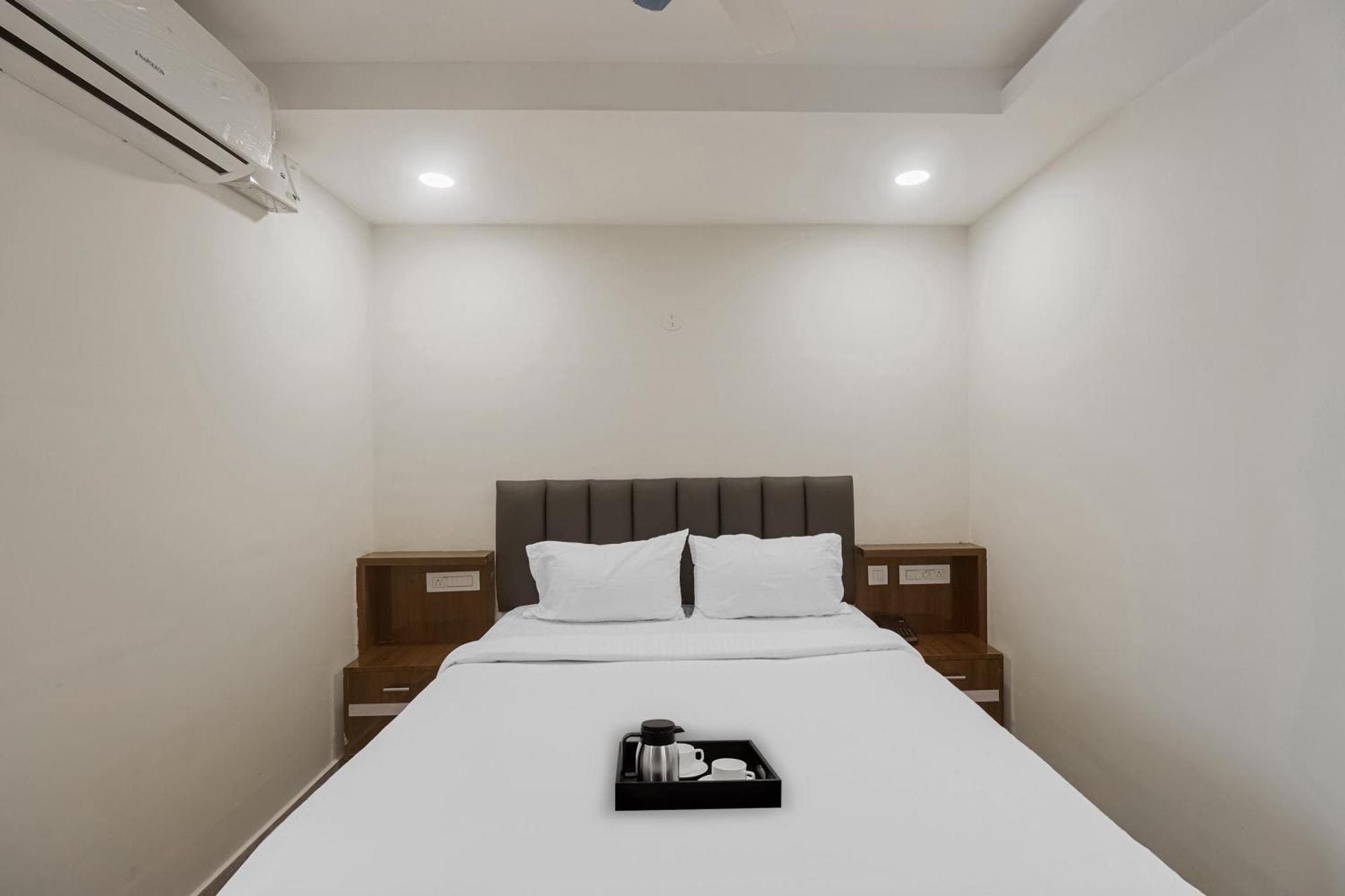 Townhouse Dj Grand Otel Tirupati Dış mekan fotoğraf